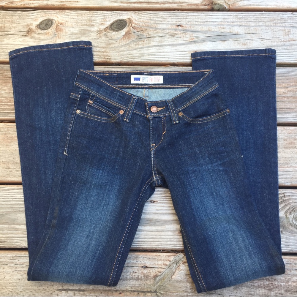 Levis